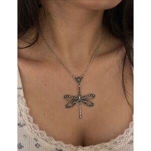 Vintage Style Dragonfly Pendant Necklace Antique Silver Boho Nature Jewelry
